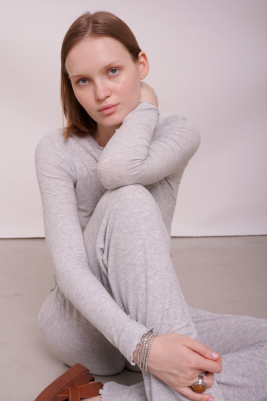 * soft rib shirt roundneck