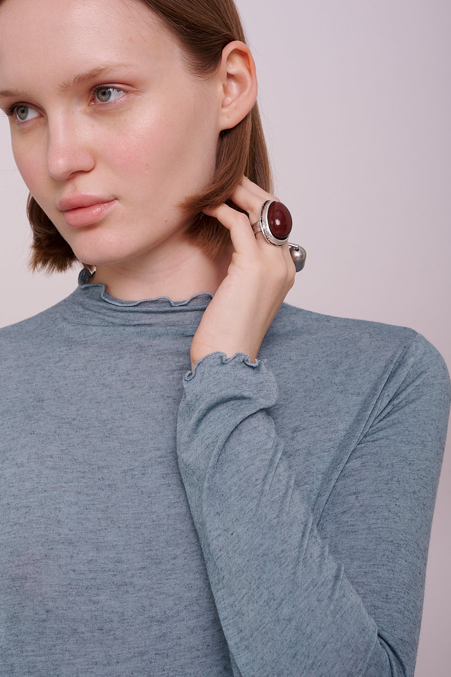 * body cashmere shirt higher neck